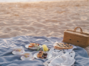 Η Καλοκαιρινή Τσάντα της Μαμάς: Υγιεινά Σνακ για την Παραλία