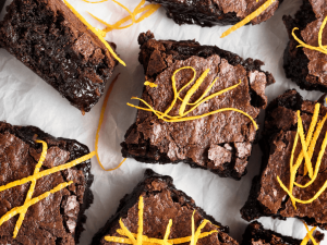 Συνταγή για Brownies Σοκολάτας με Πορτοκάλι χωρίς Αλεύρι