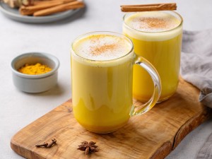 Turmeric Latte: Η Χρυσή Συνταγή που θα Σου Κλέψει την Καρδιά!